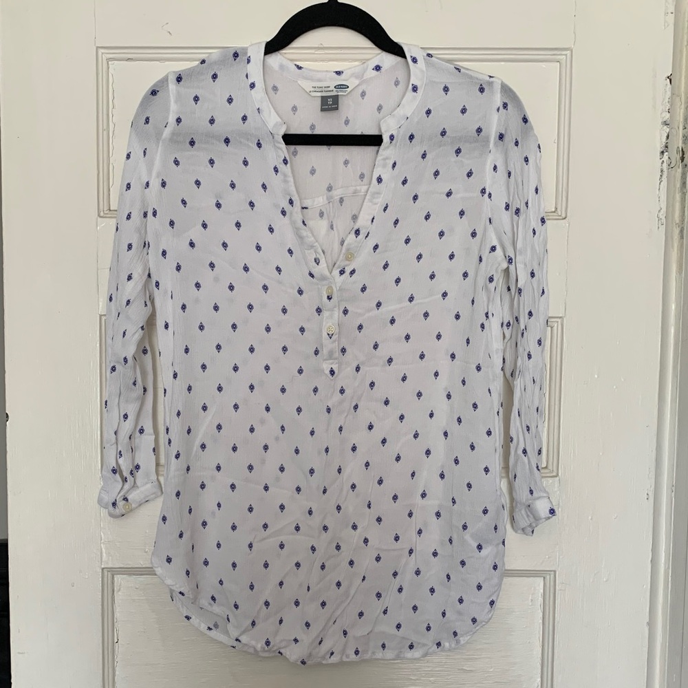 Old Navy • Women’s patterned top